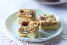 The Super Smart Almond Biscuit Bar